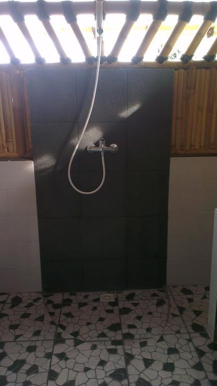 Tua Tua Keladi Bungalows กิลิไอร์ ภายนอก รูปภาพ